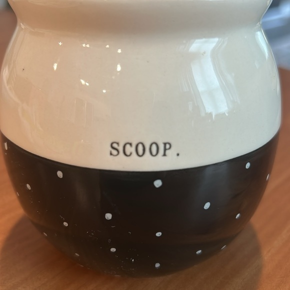 Rae Dunn “scoop” sugar dish with lid. Cream and black polka dot. RARE. - Picture 2 of 9